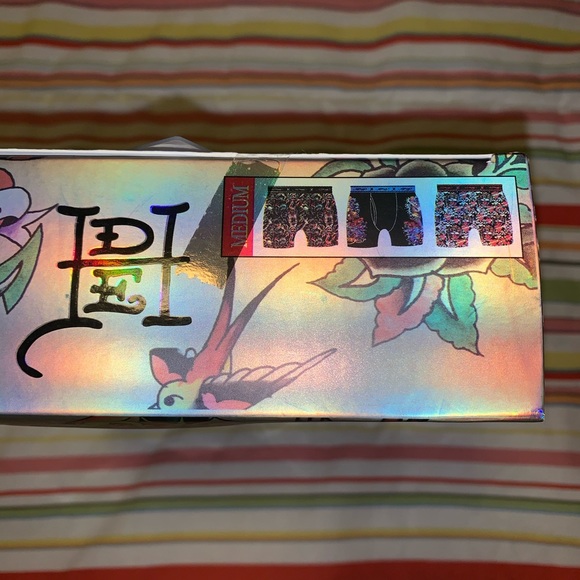 Ed Hardy Printed Box Briefs - 3 Pack NIB - Picture 3 of 6